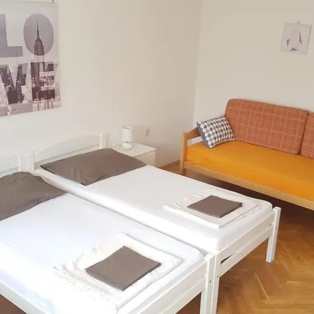 아파트 Apartman Kresnikova *