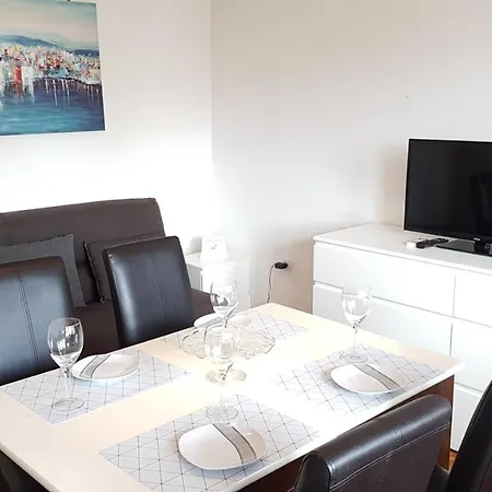 Apartman Kresnikova 아파트 *